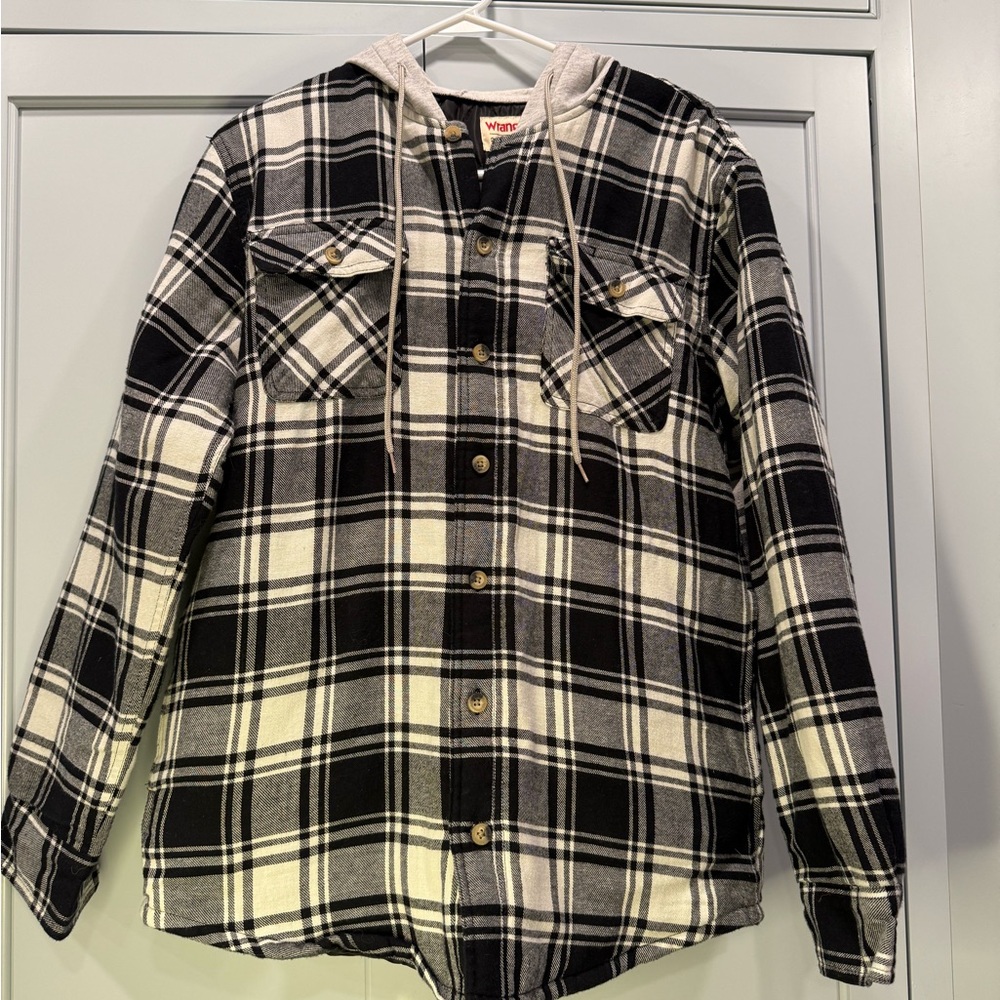 Wrangler black white lined‎ plaid Shacket hoodie button down camping workwear S